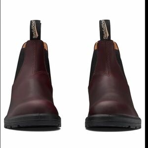 New in box Blundstone Leather Boots Aus sz  4.5